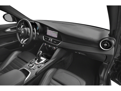 2023 Alfa Romeo Giulia Estrema