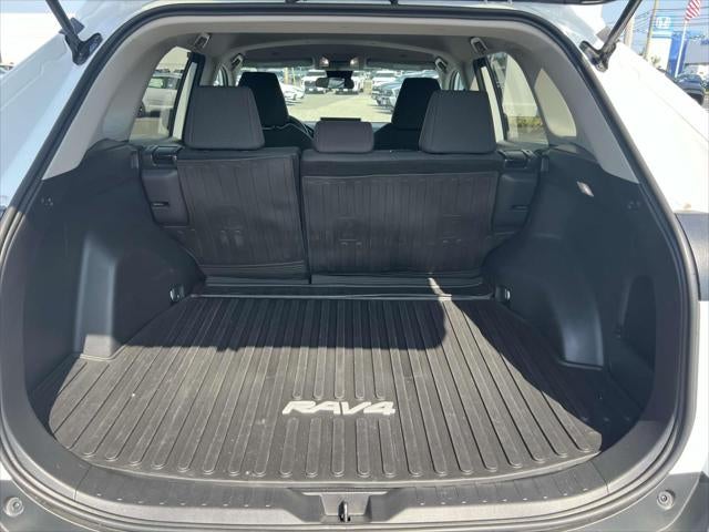 2023 Toyota RAV4 LE AWD (Natl)