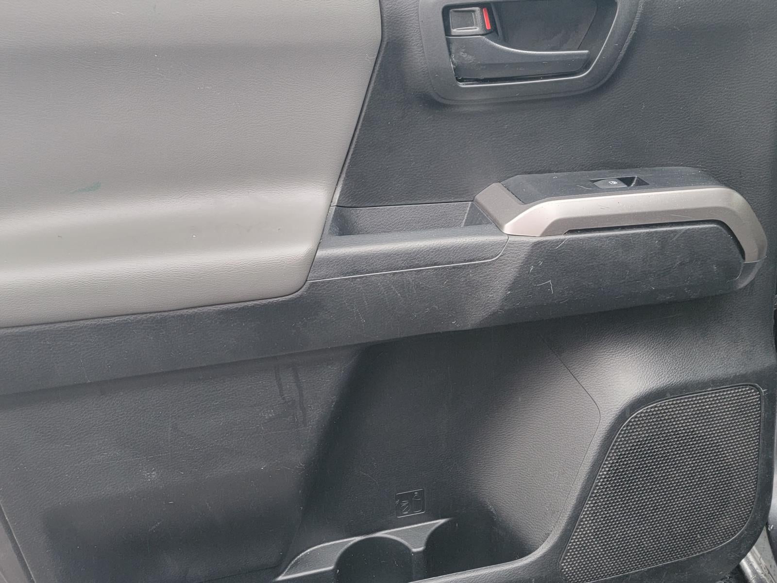 2022 Toyota Tacoma 4WD SR5