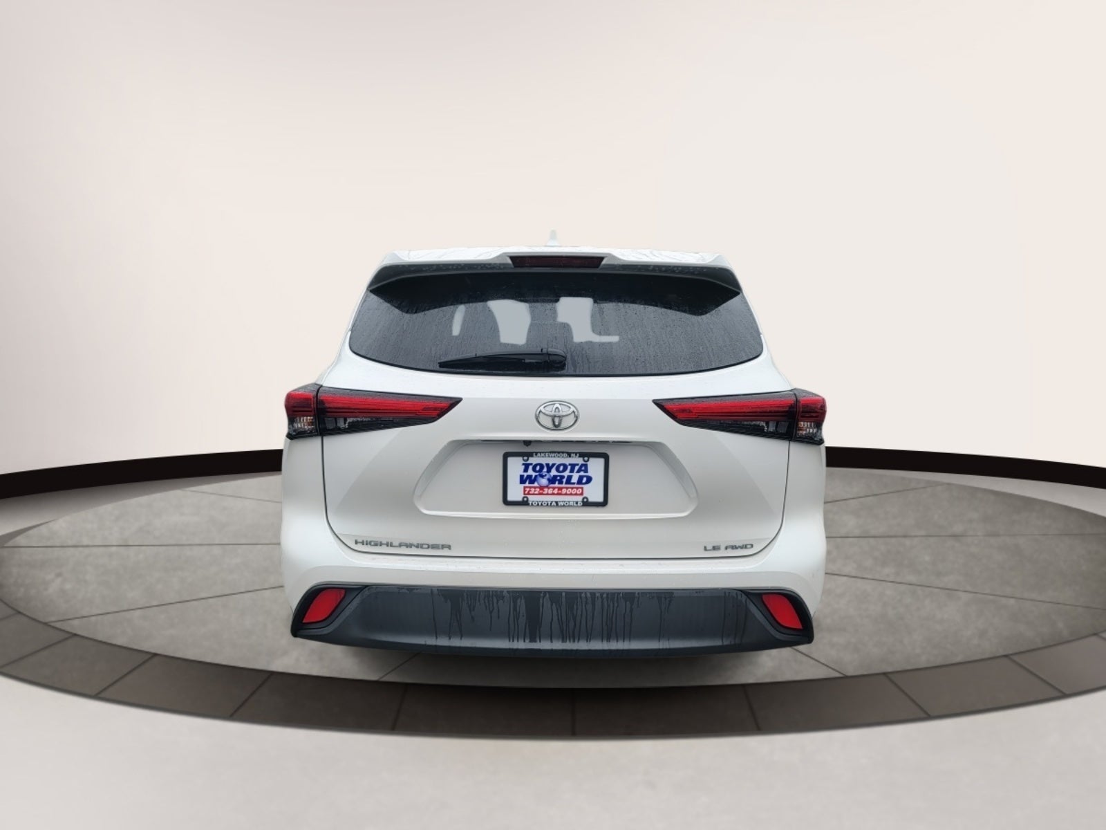 2020 Toyota Highlander LE