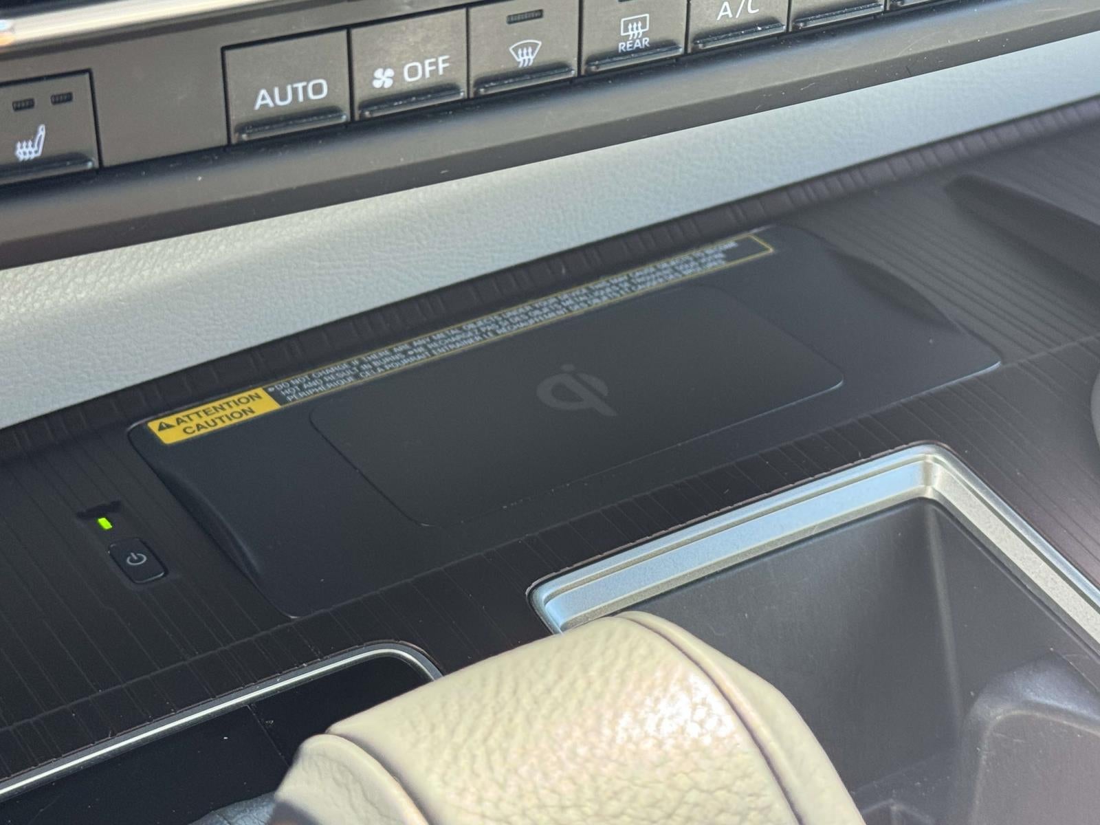 2024 Toyota Sienna XLE FWD 8-Passenger (Natl)