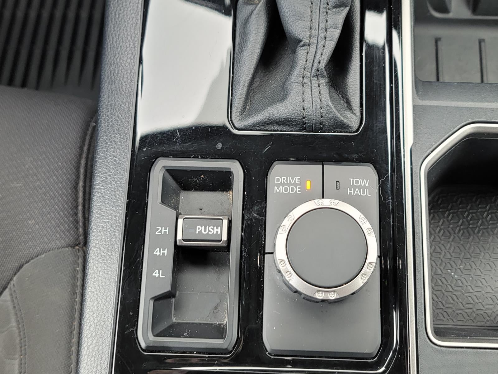 2022 Toyota Tundra 4WD SR5