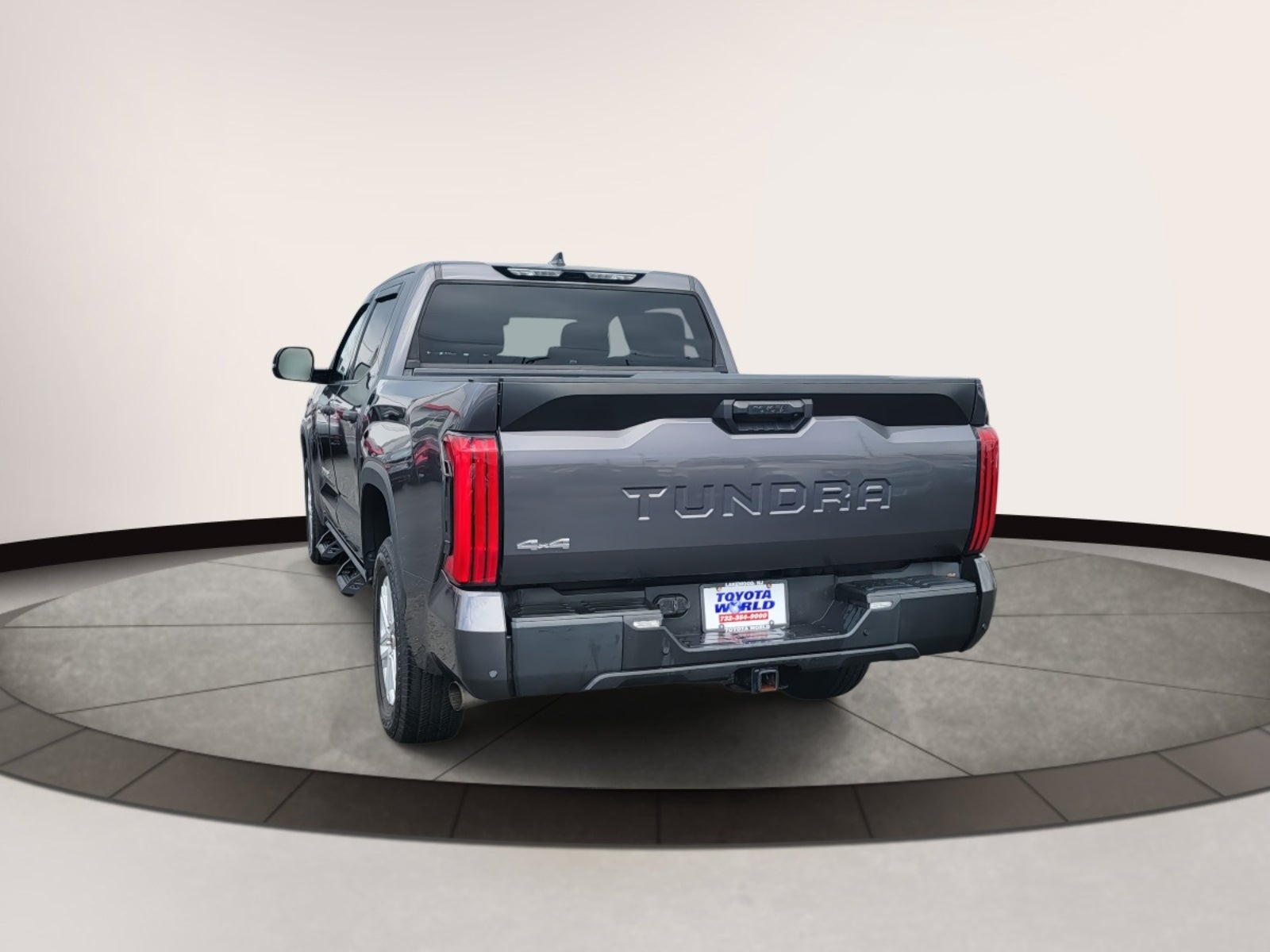 2022 Toyota Tundra 4WD SR5