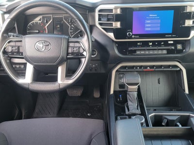 2022 Toyota Tundra 4WD SR5