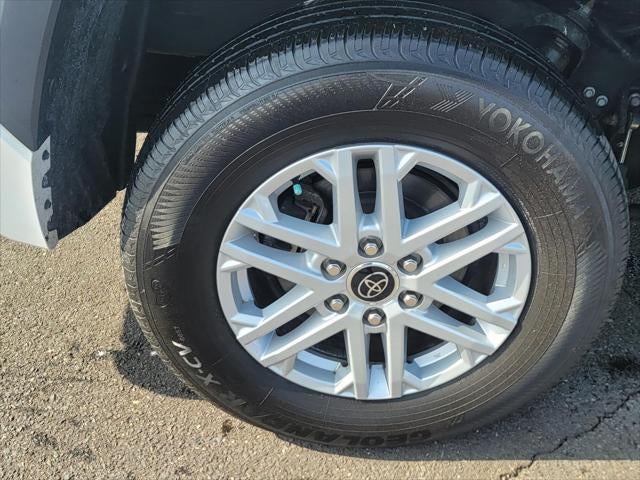 2022 Toyota Tundra 4WD SR5