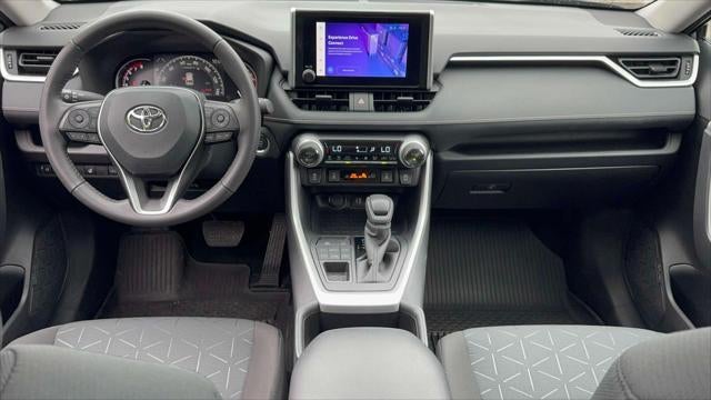 2025 Toyota RAV4 XLE AWD (Natl)