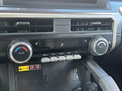 2025 Toyota Tacoma 4WD SR Double Cab 5' Bed AT (Natl)