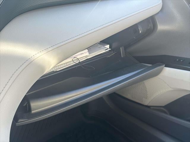 2024 Toyota Camry Hybrid LE CVT (Natl)