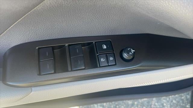 2024 Toyota Camry Hybrid LE CVT (Natl)