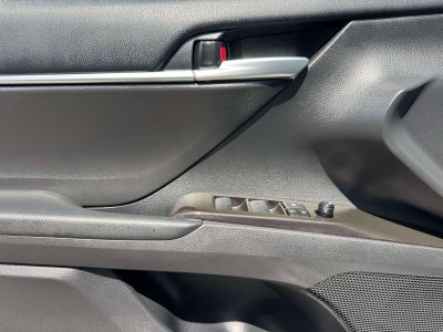 2024 Toyota Camry SE Auto (Natl)