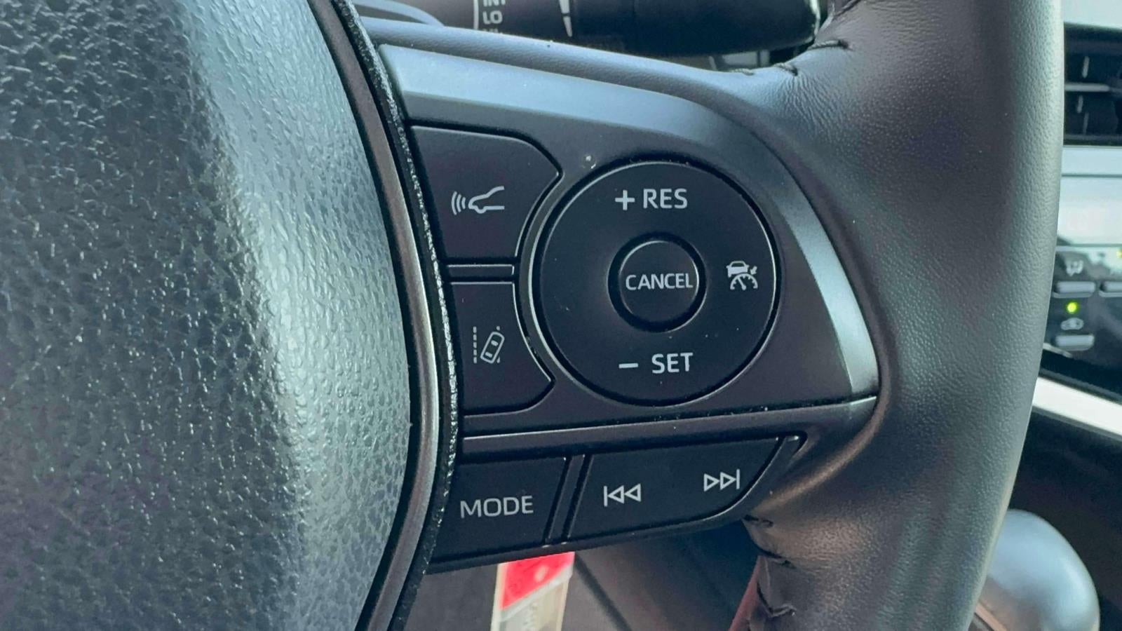 2024 Toyota Camry SE Auto (Natl)