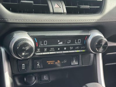 2022 Toyota RAV4 Hybrid XLE AWD (Natl)