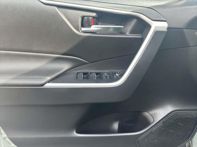 2022 Toyota RAV4 Hybrid XLE AWD (Natl)