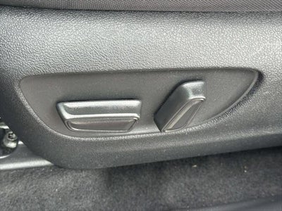 2022 Toyota Highlander Hybrid LE AWD (Natl)