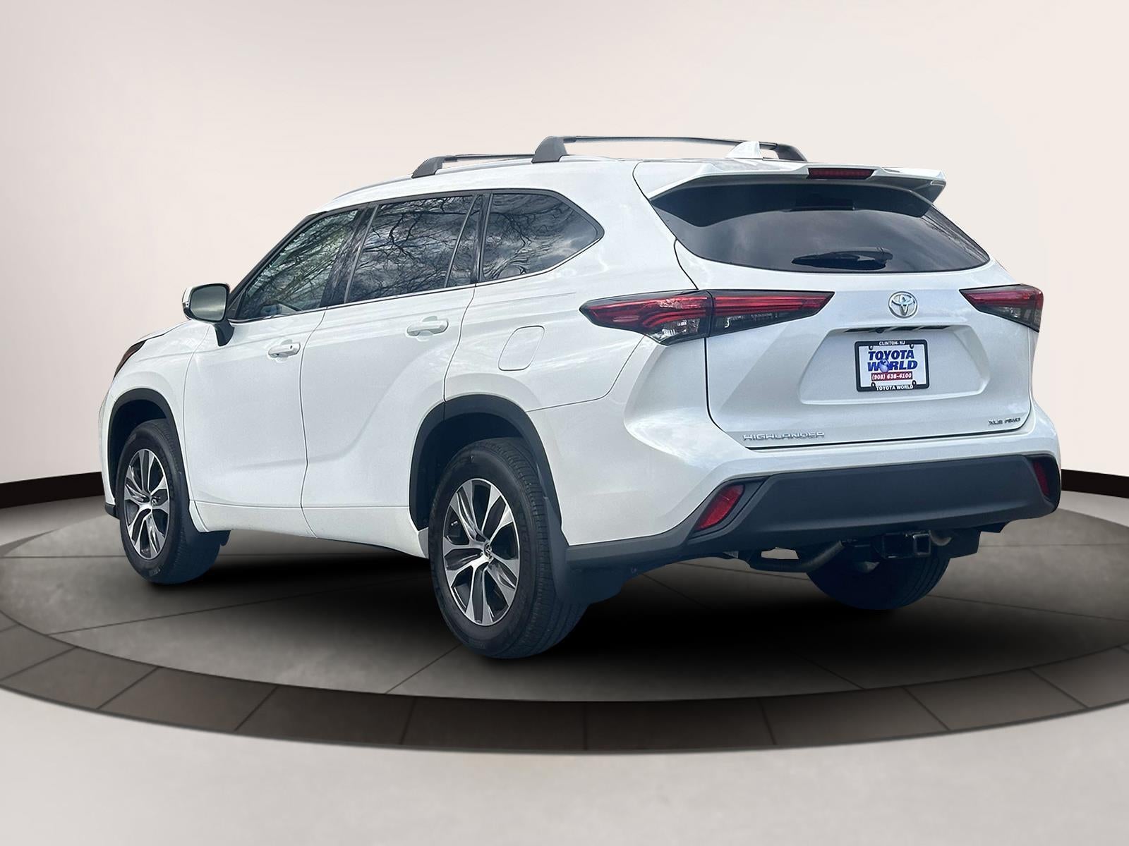 2022 Toyota Highlander XLE AWD (Natl)