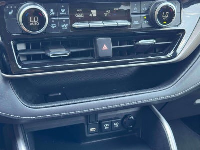 2021 Toyota Highlander XLE AWD (Natl)