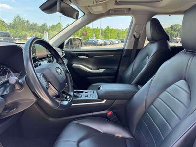 2021 Toyota Highlander XLE AWD (Natl)