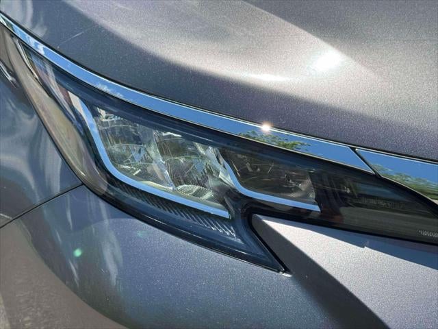 2021 Toyota Sienna XLE FWD 8-Passenger (Natl)