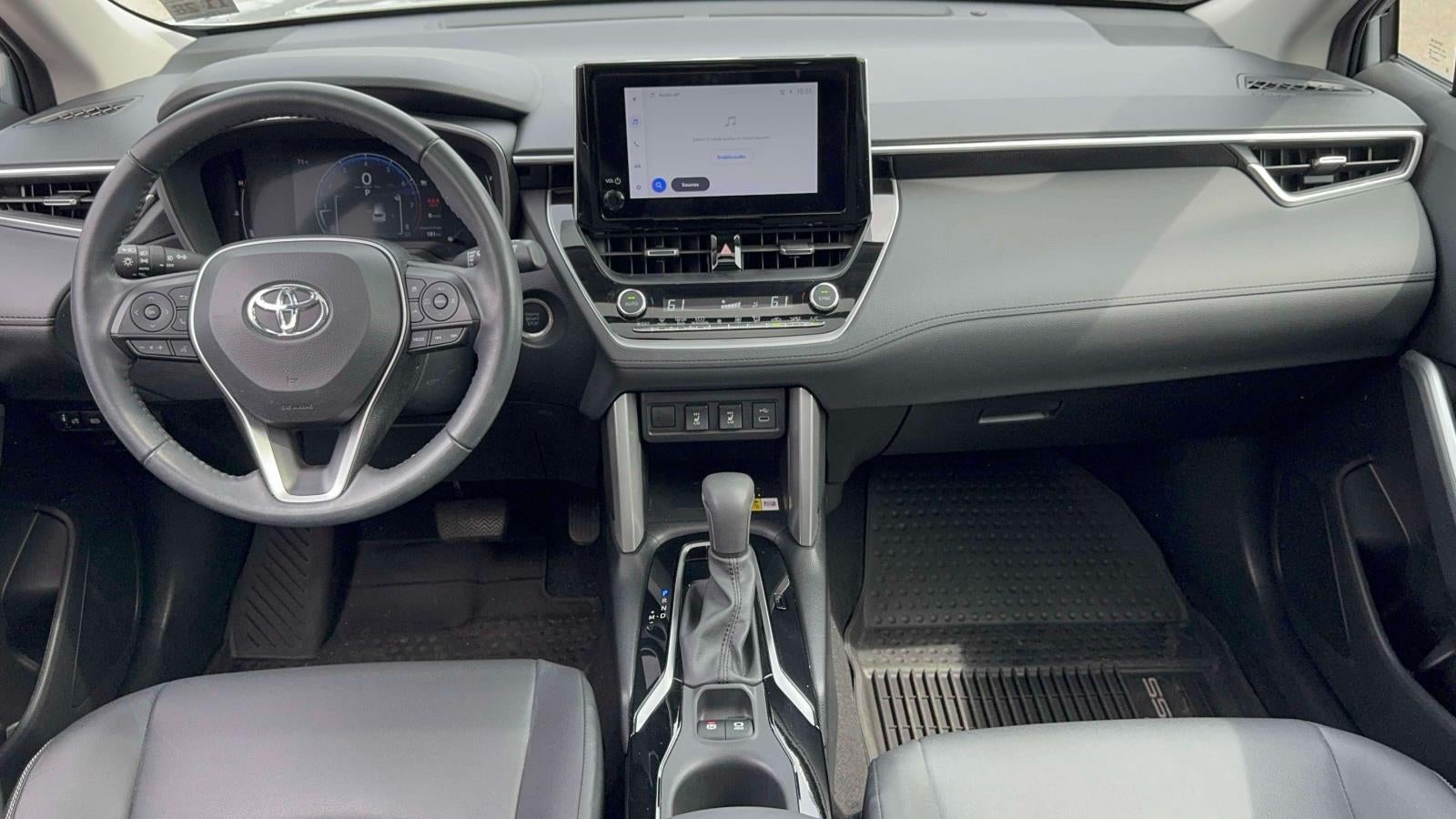 2023 Toyota Corolla Cross XLE 4WD (Natl)