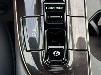 2025 Toyota Crown Platinum AWD (Natl)