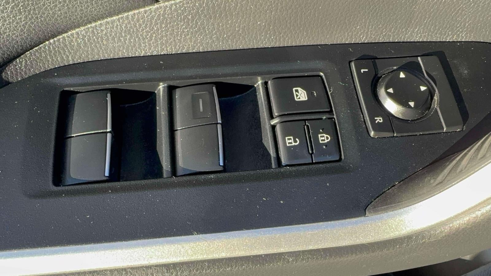 2021 Toyota RAV4 XLE Premium AWD (Natl)