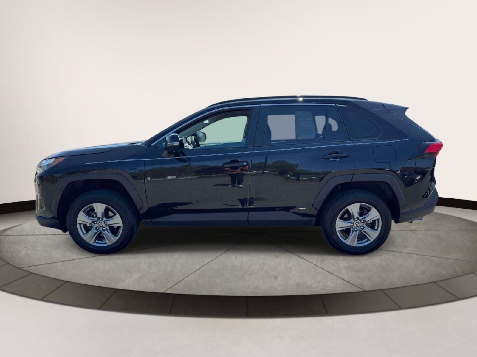 2024 Toyota RAV4 Hybrid LE AWD (Natl)