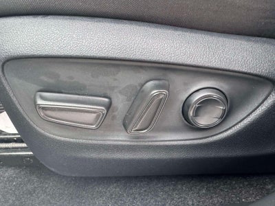 2025 Toyota RAV4 XLE AWD (Natl)