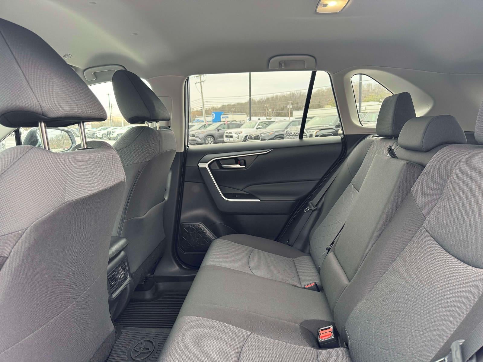 2025 Toyota RAV4 XLE AWD (Natl)