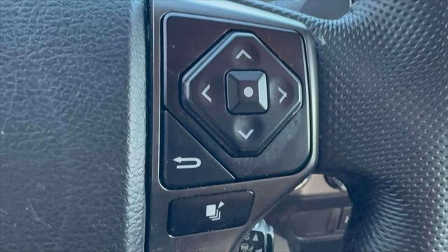 2023 Toyota Tacoma 4WD TRD Off Road Double Cab 5' Bed V6 AT (Natl)