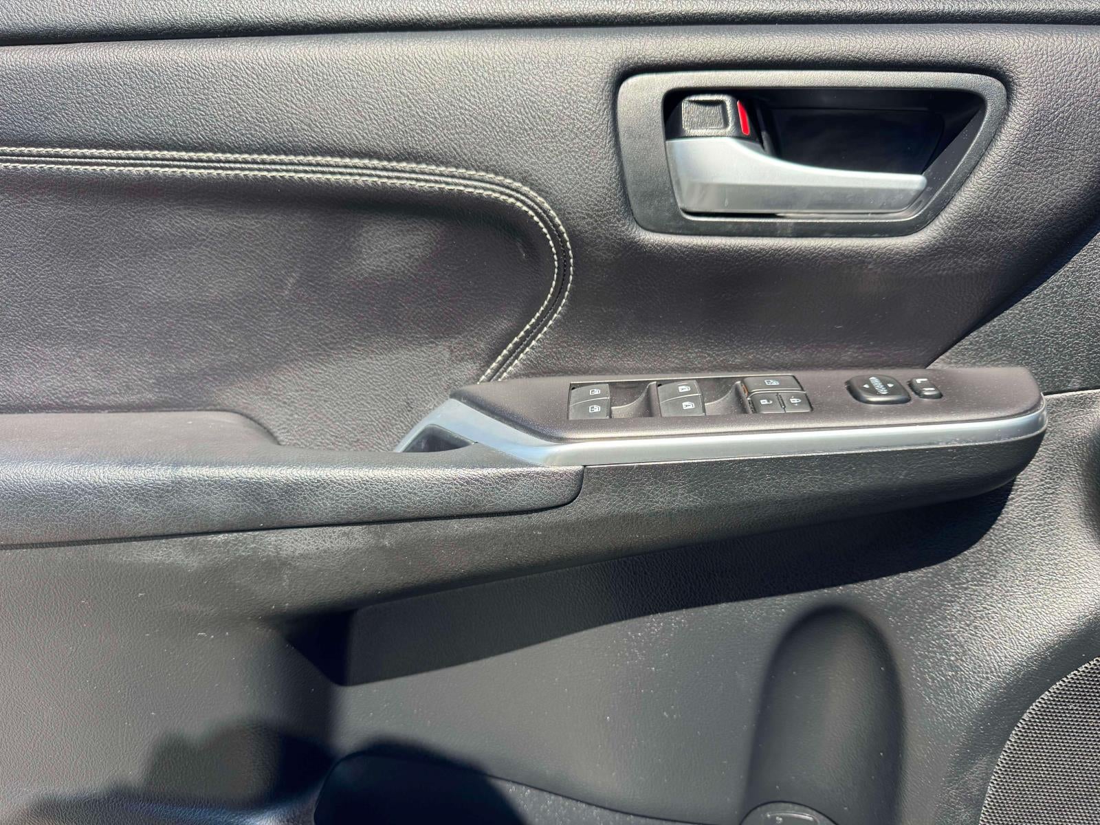 2017 Toyota Camry XLE V6 Auto (Natl)