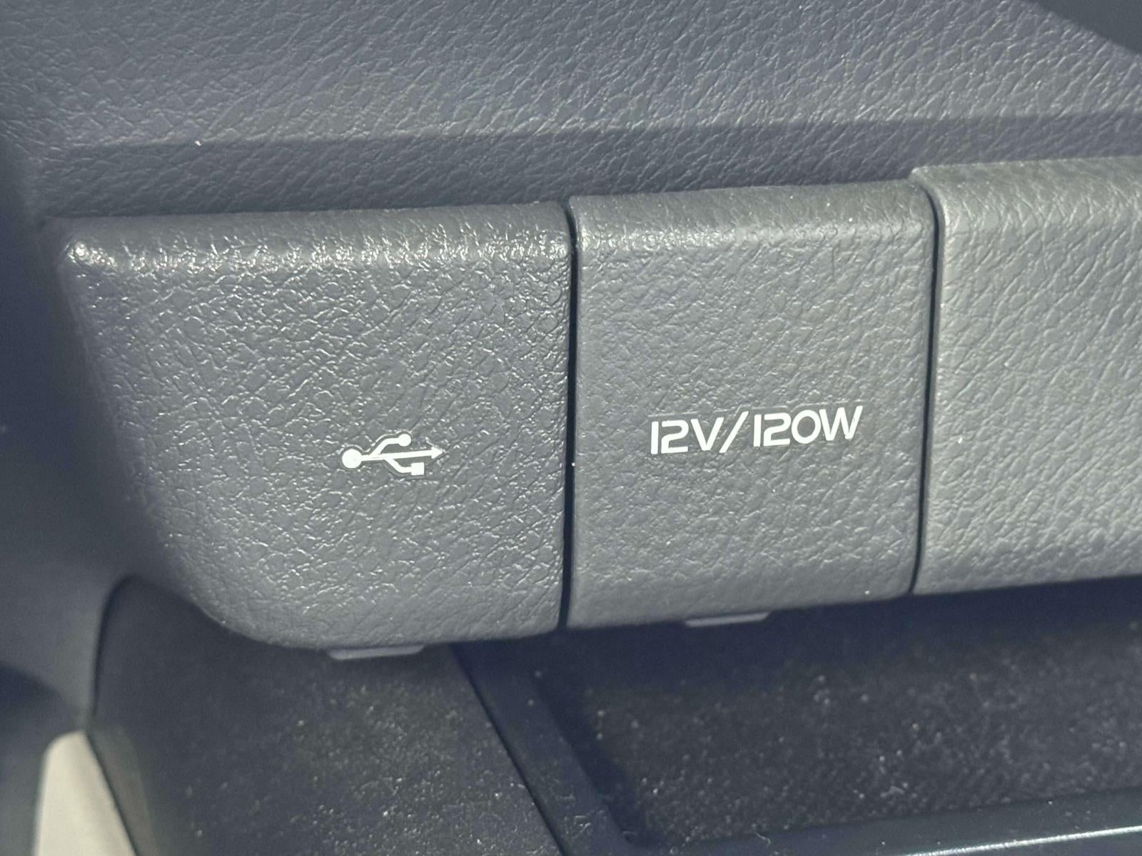 2022 Toyota Camry LE Auto (Natl)