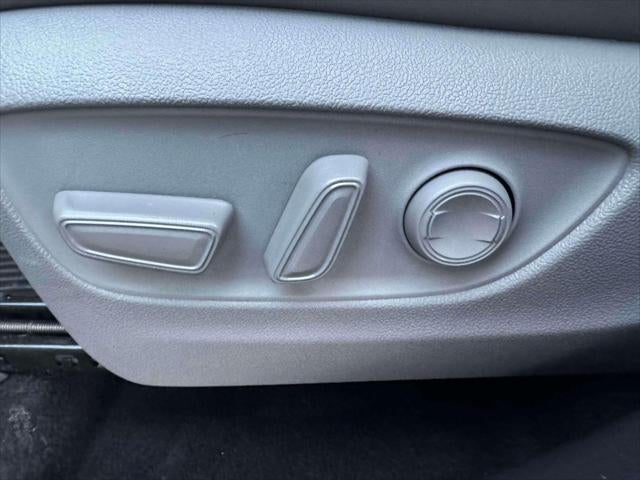 2022 Toyota Highlander XLE AWD (Natl)