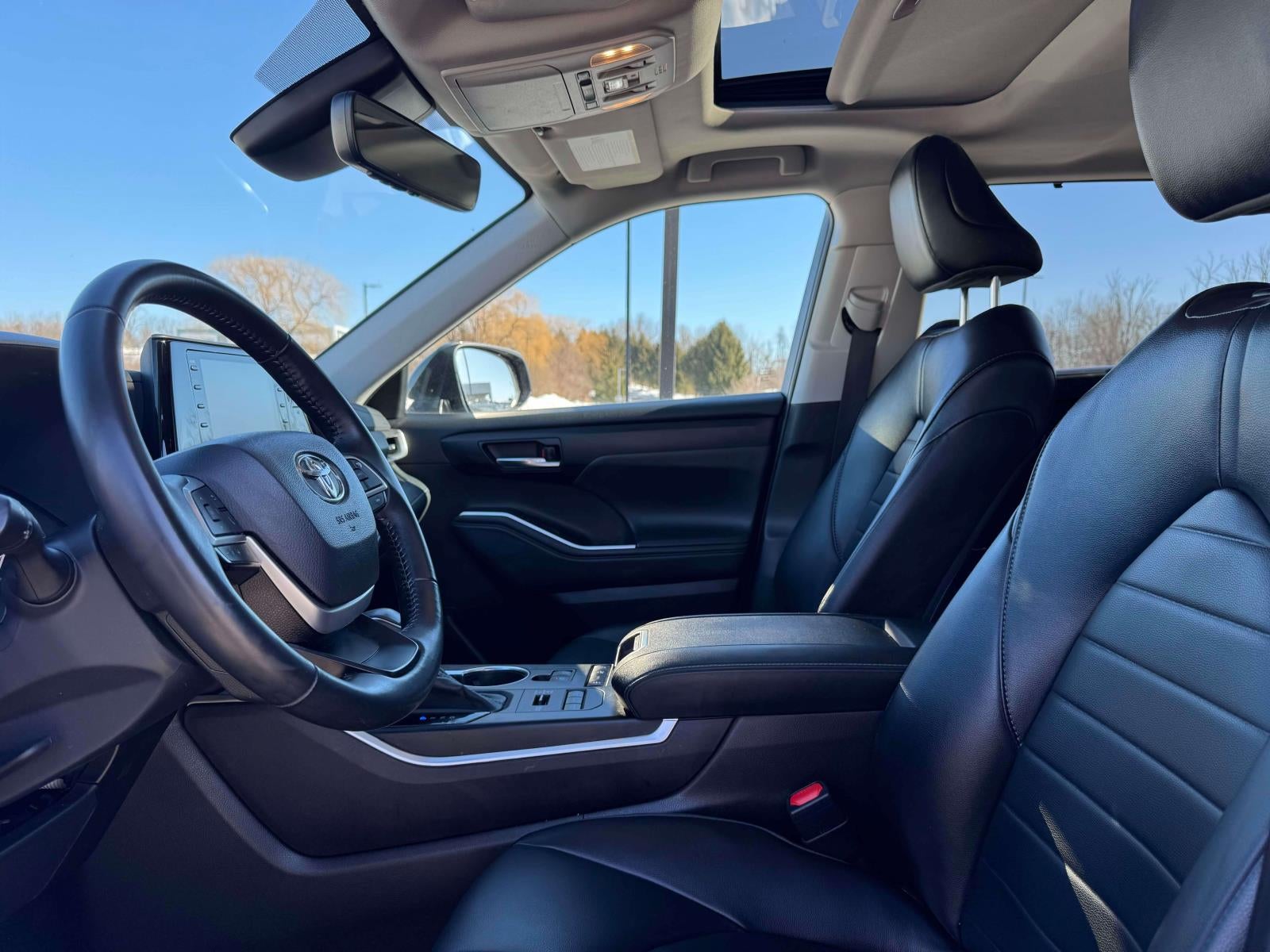 2022 Toyota Highlander XLE AWD (Natl)