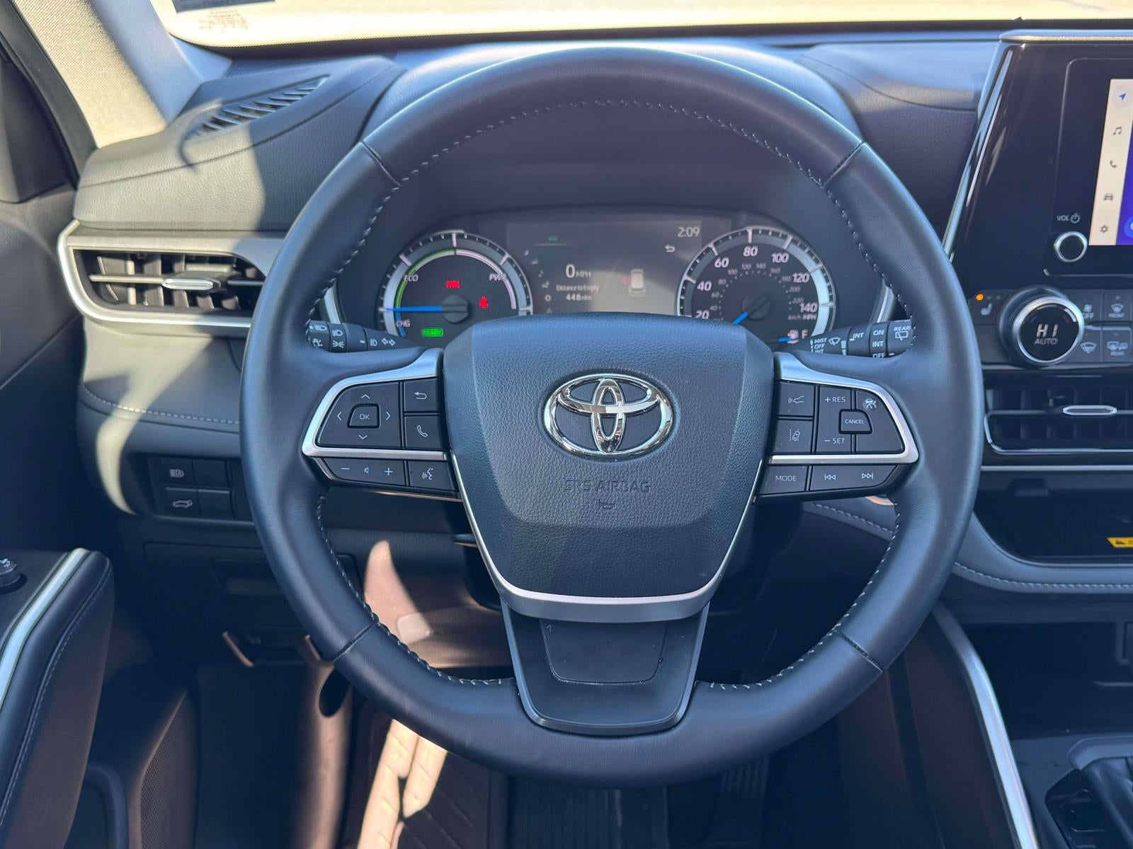 2025 Toyota Highlander Hybrid XLE AWD (Natl)