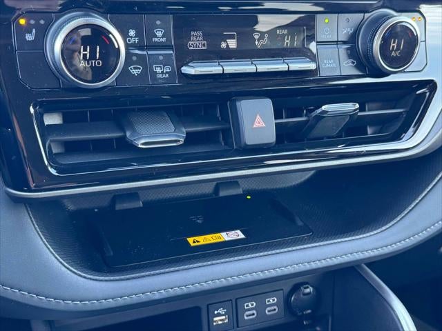 2025 Toyota Highlander Hybrid XLE AWD (Natl)