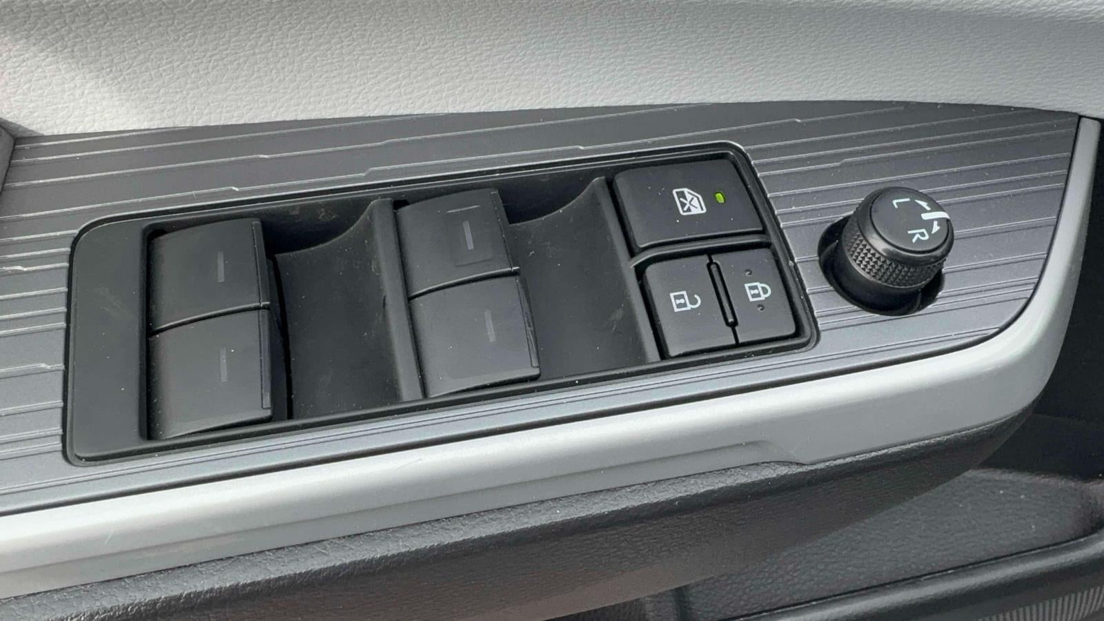 2025 Toyota Sienna XLE AWD 7-Passenger (Natl)