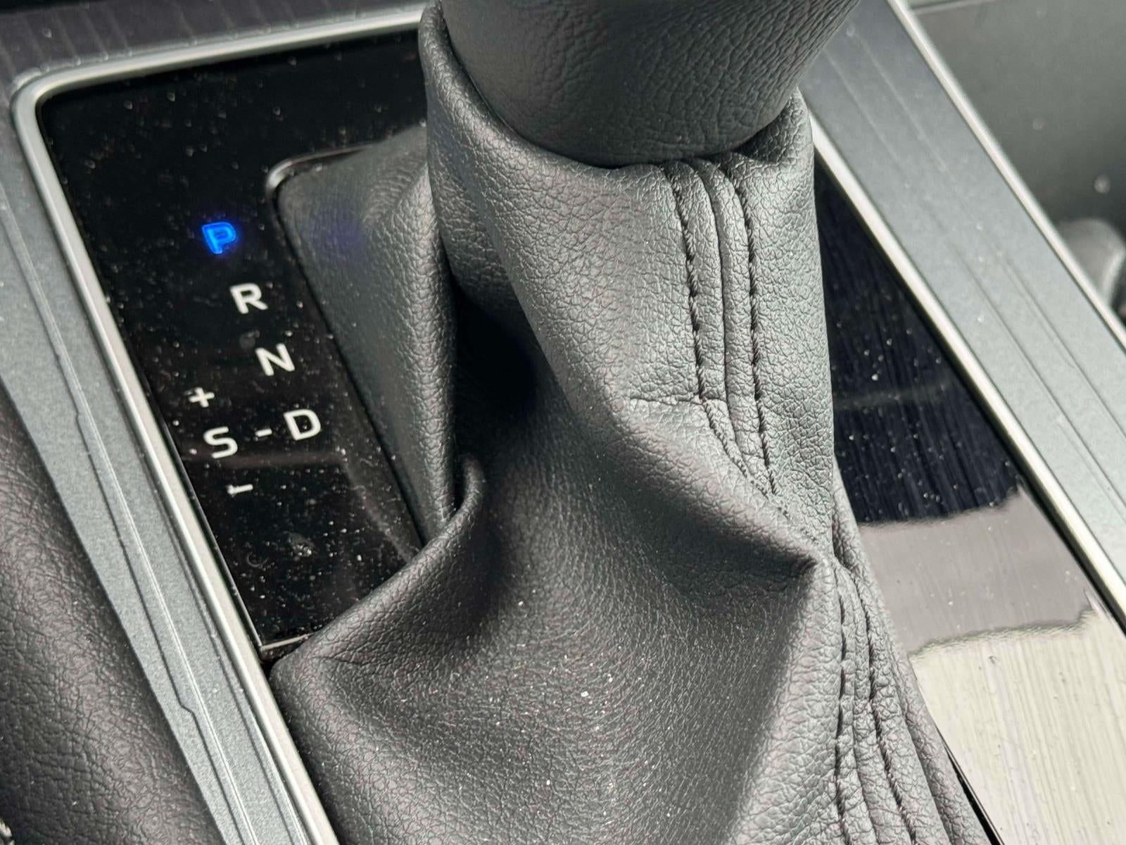 2025 Toyota Sienna XLE AWD 7-Passenger (Natl)