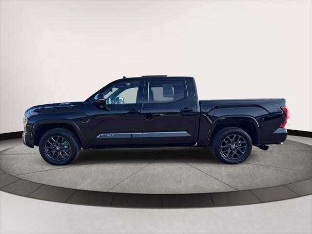 2025 Toyota Tundra 4WD Platinum Hybrid CrewMax 5.5' Bed (Natl)