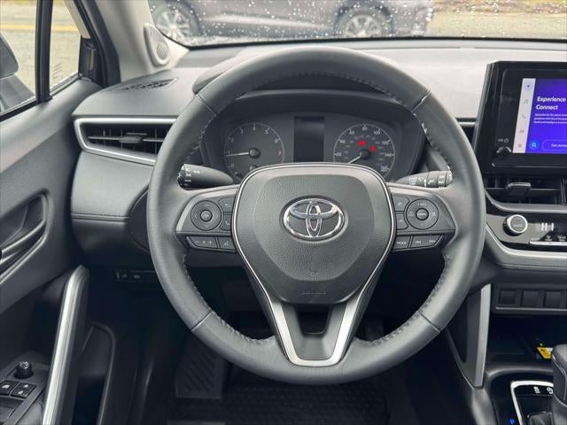 2023 Toyota Corolla Cross LE 4WD (Natl)