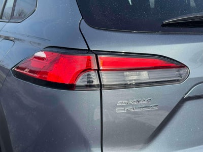 2024 Toyota Corolla Cross XLE 4WD (Natl)