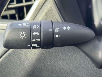 2024 Toyota Corolla Cross XLE 4WD (Natl)