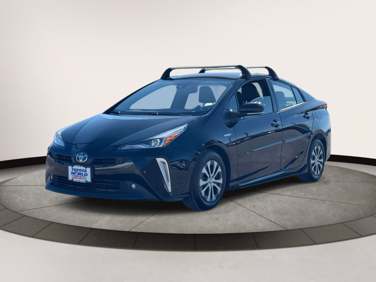 2022 Toyota Prius LE AWD-e (Natl)