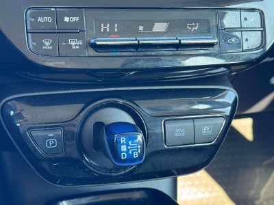 2022 Toyota Prius LE AWD-e (Natl)