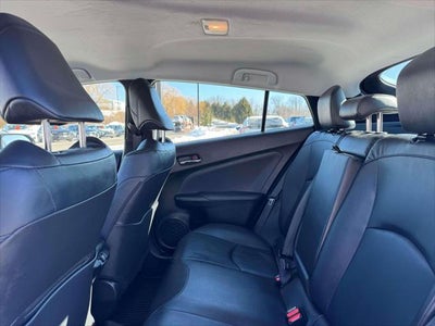 2022 Toyota Prius LE AWD-e (Natl)