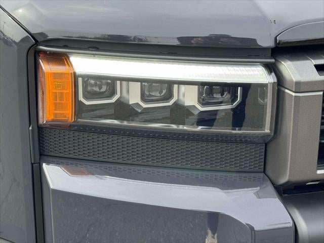 2025 Toyota Land Cruiser 4WD (Natl)