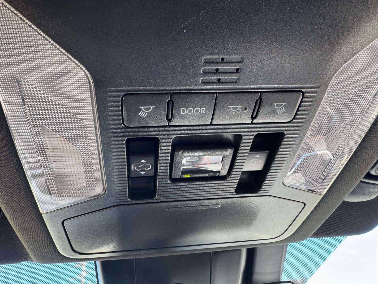 2024 Toyota RAV4 Prime XSE (Natl)