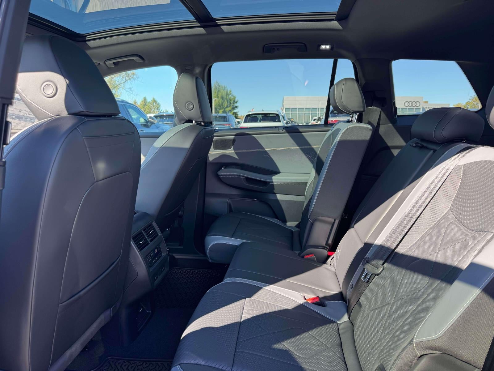 2027 Volkswagen Atlas 2.0T SEL