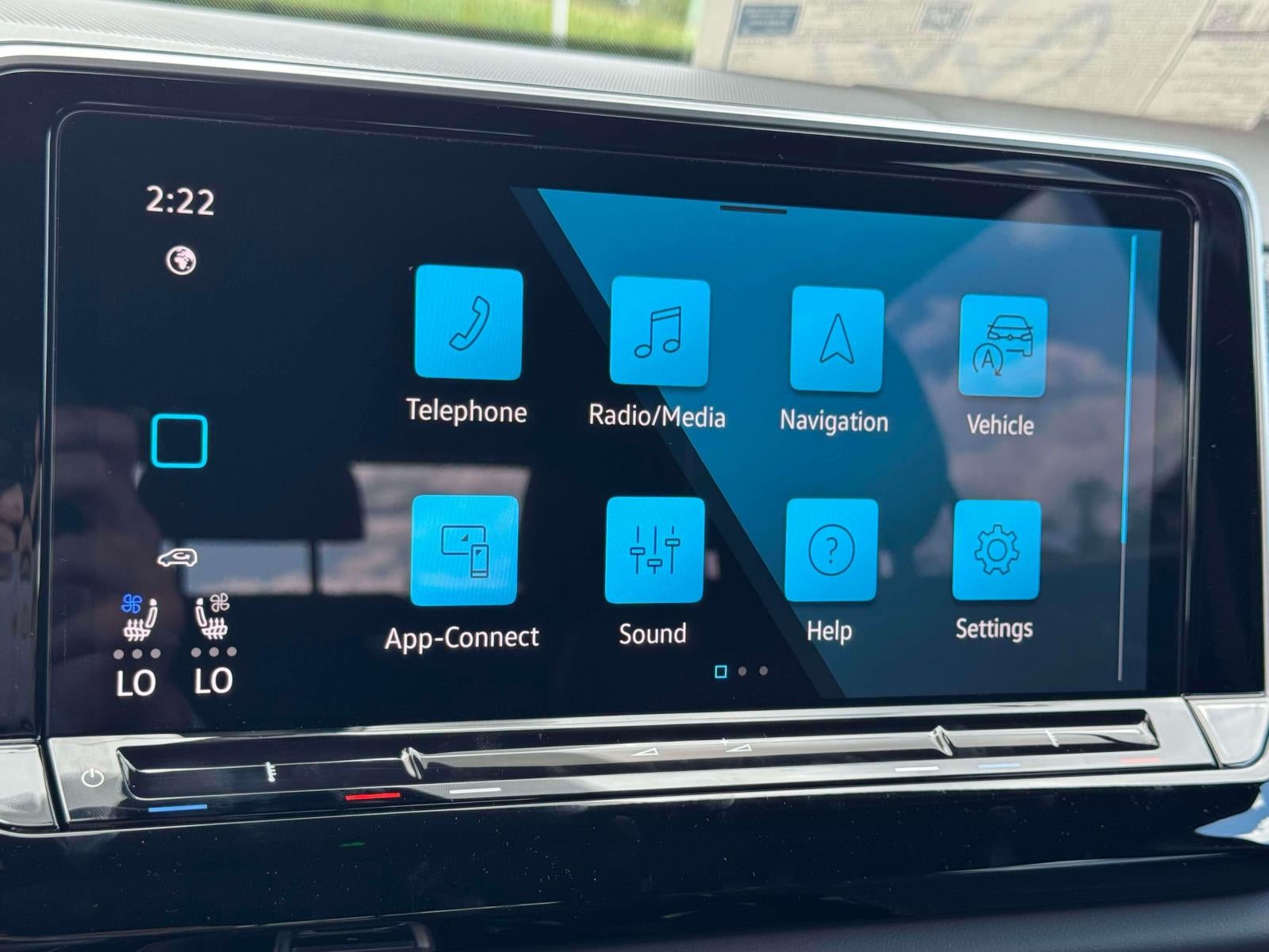 2026 Volkswagen Atlas Cross Sport 2.0T SEL Premium R-Line