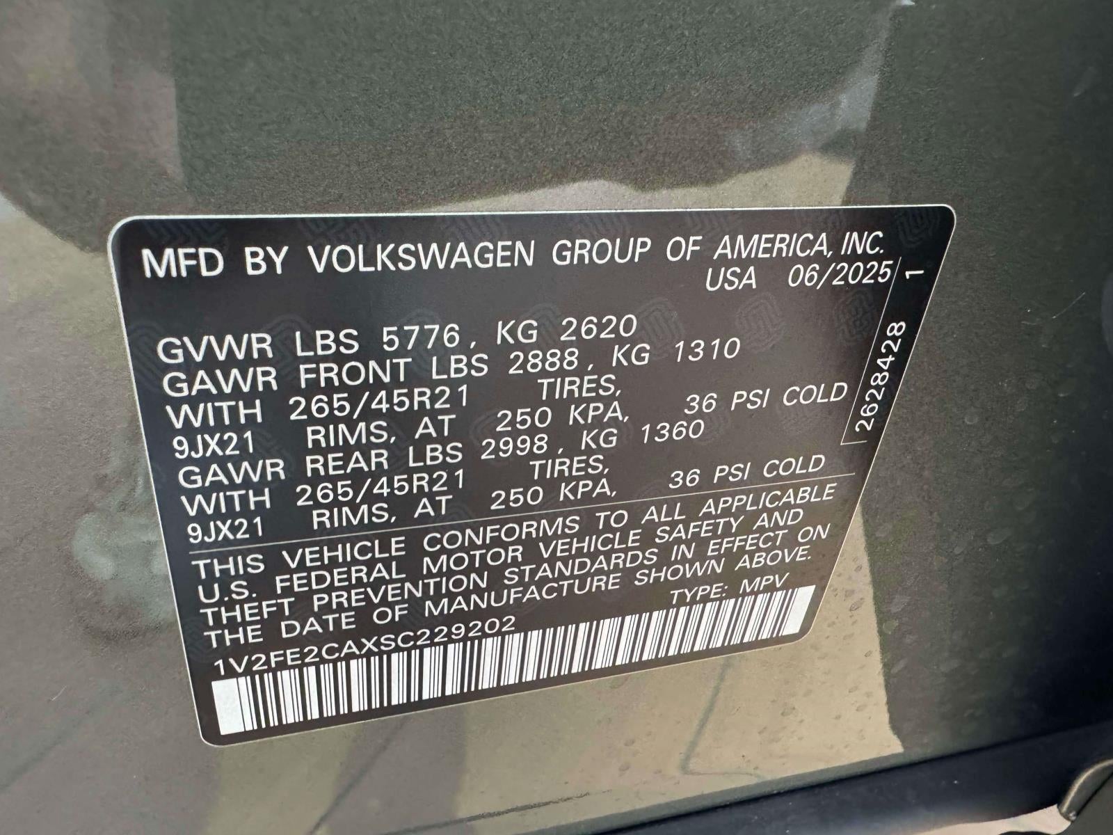 2025 Volkswagen Atlas Cross Sport 2.0T SEL Premium R-Line