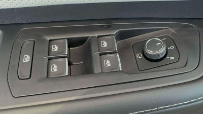 2025 Volkswagen Atlas Cross Sport 2.0T SEL Premium R-Line